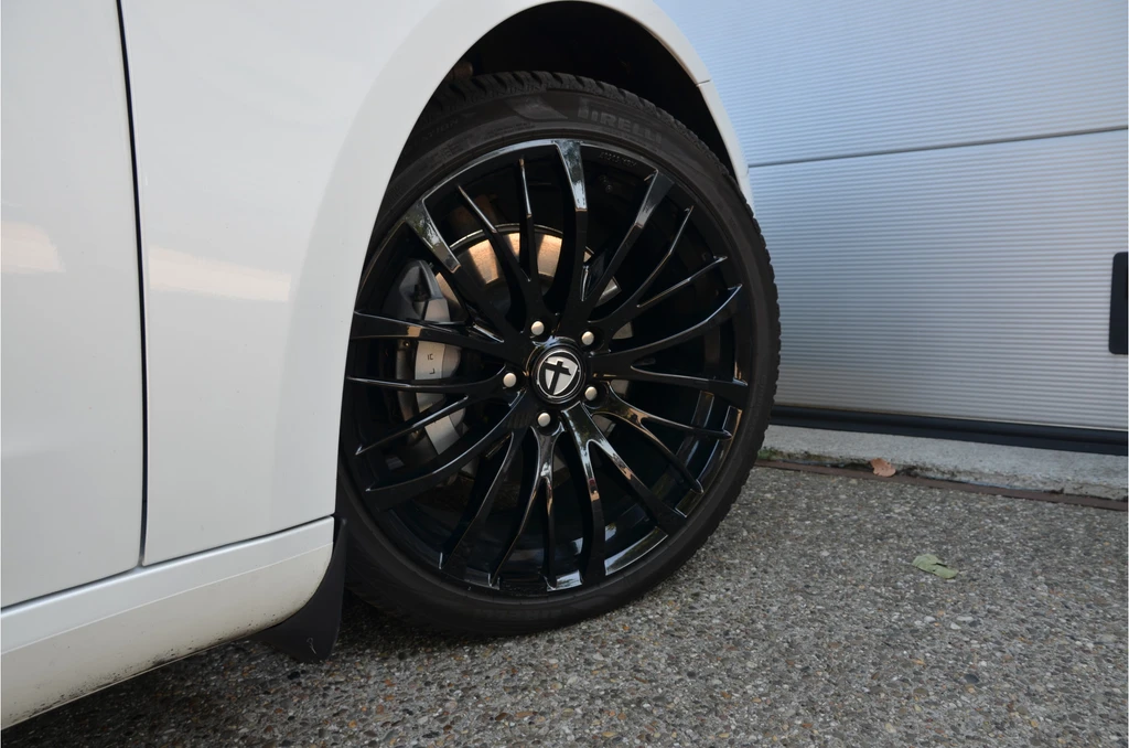 Tesla Model 3 – foto 9
