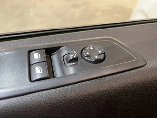 Opel Vivaro – thumbnail 18
