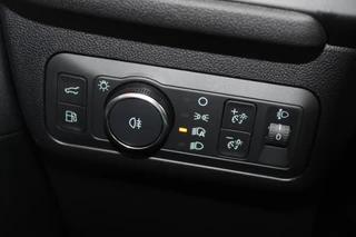 Ford Kuga – thumbnail 12
