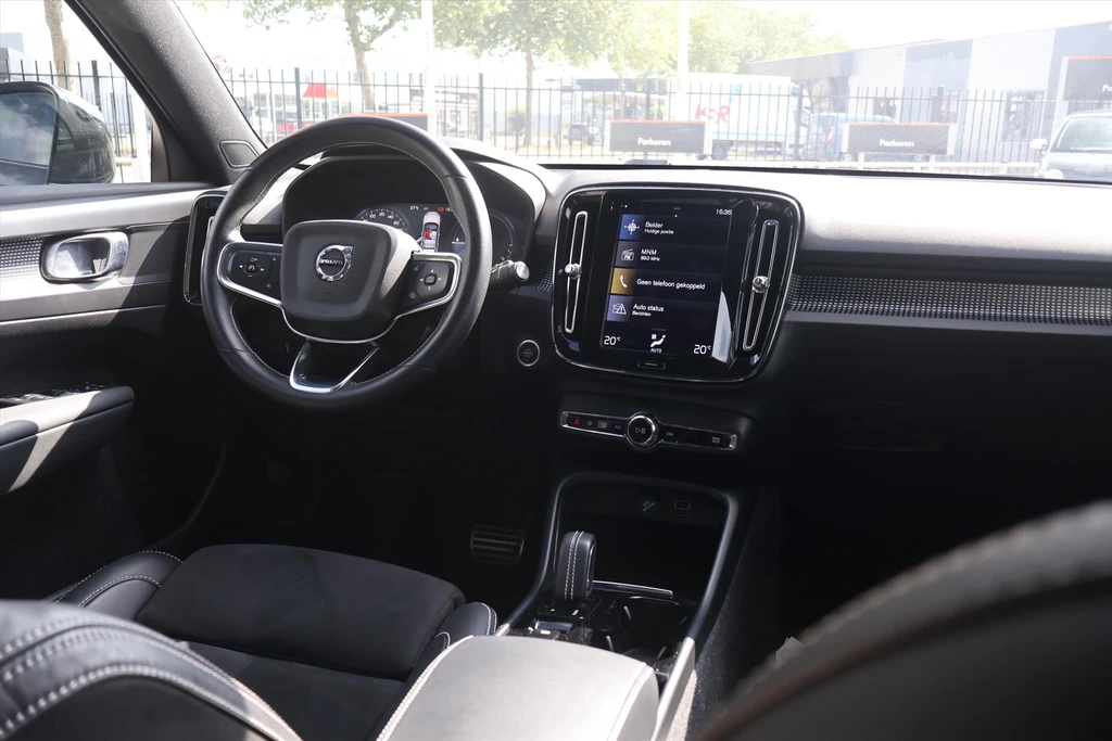 Volvo XC40 – foto 10