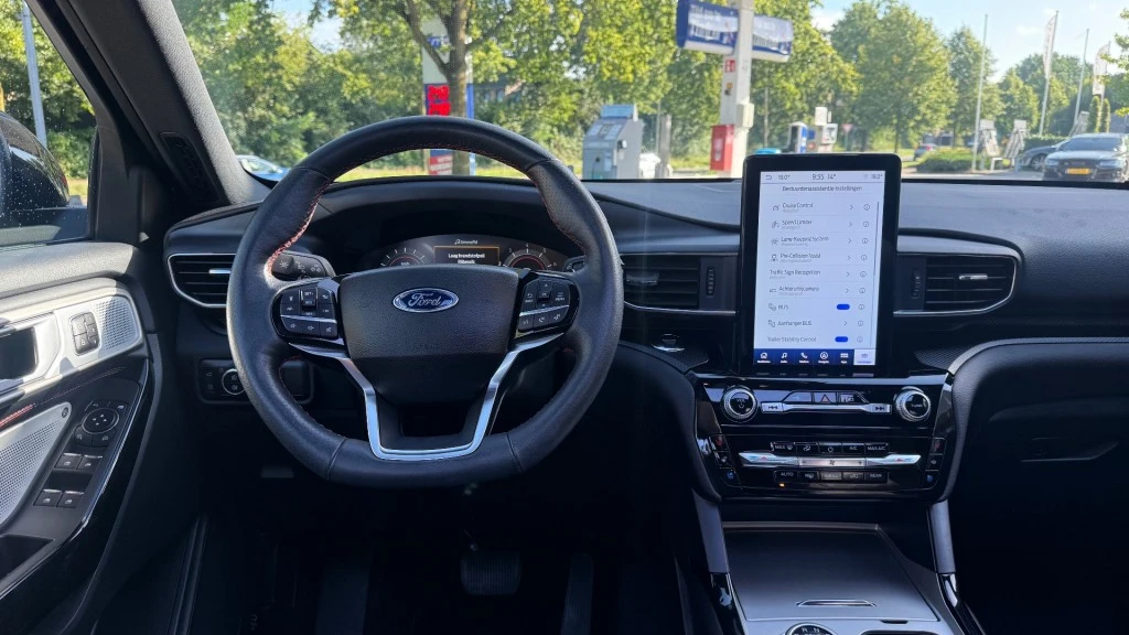 Ford Explorer – foto 10