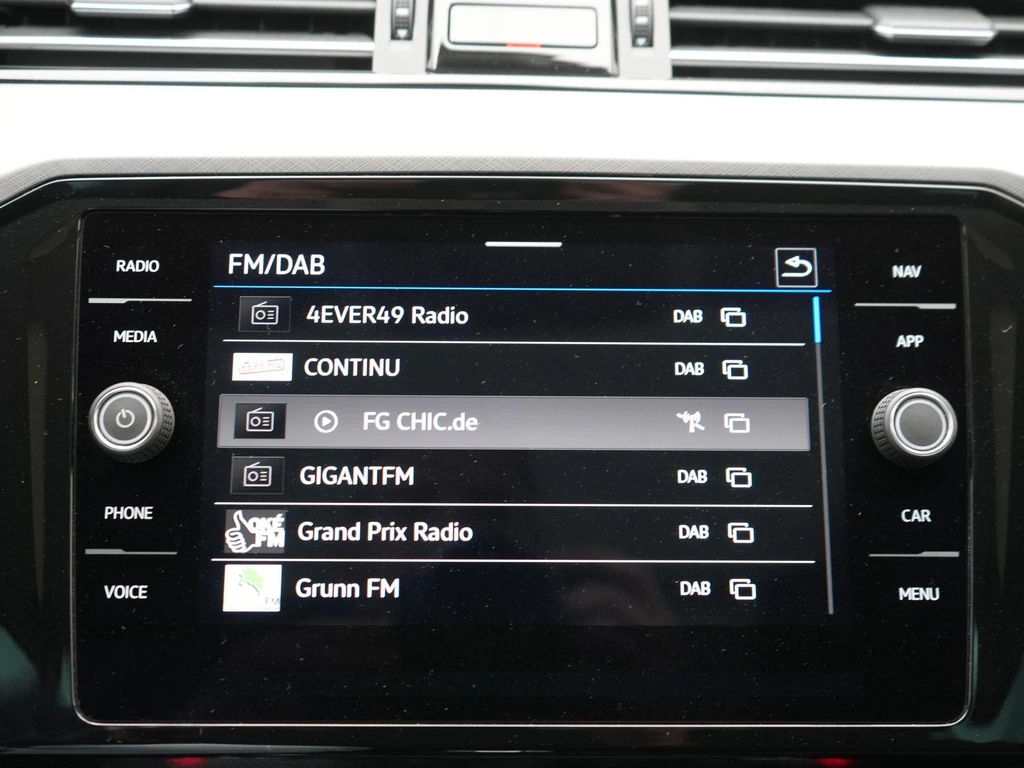 Volkswagen Passat – foto 20