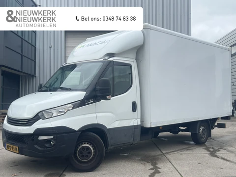 Iveco Daily 35S14 2.3 | AUTOMAAT | BAKWAGEN / MEUBELBAK | LAADKLEP | CAMERA | CLIMATE CONTROL | BLUETOOTH | ALL-SEASON BANDEN