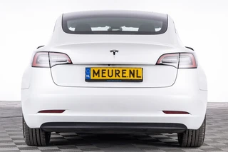 Tesla Model 3 – thumbnail 3