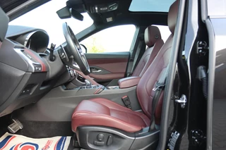 Jaguar E-PACE – thumbnail 18