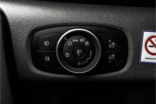 Ford Transit Custom – thumbnail 23