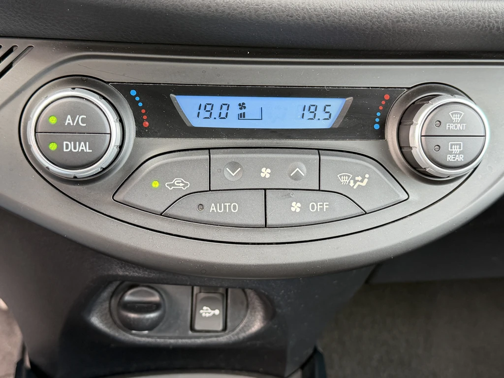 Toyota Yaris – foto 29