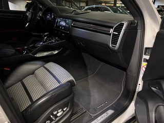 Porsche Cayenne – thumbnail 61