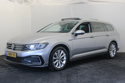 Volkswagen Passat Variant 1.4 TSI PHEV GTE Business |Pano|Stoelverw.|Navi|