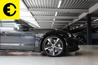 Porsche Taycan – thumbnail 4