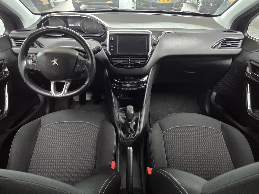 Peugeot 208 – foto 16