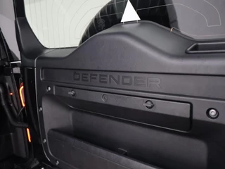 Land Rover Defender – thumbnail 34