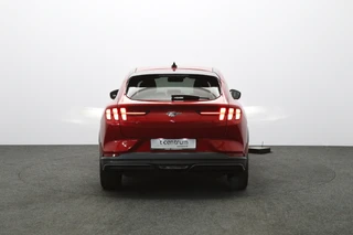 Ford Mustang Mach-E – thumbnail 5