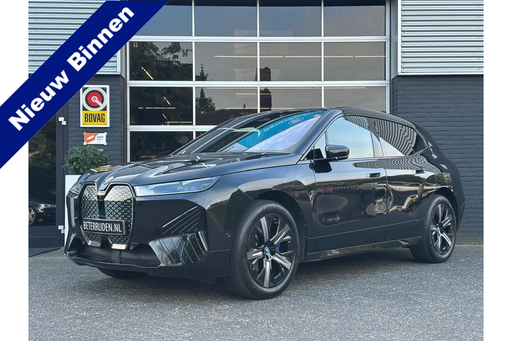 BMW iX – foto 1