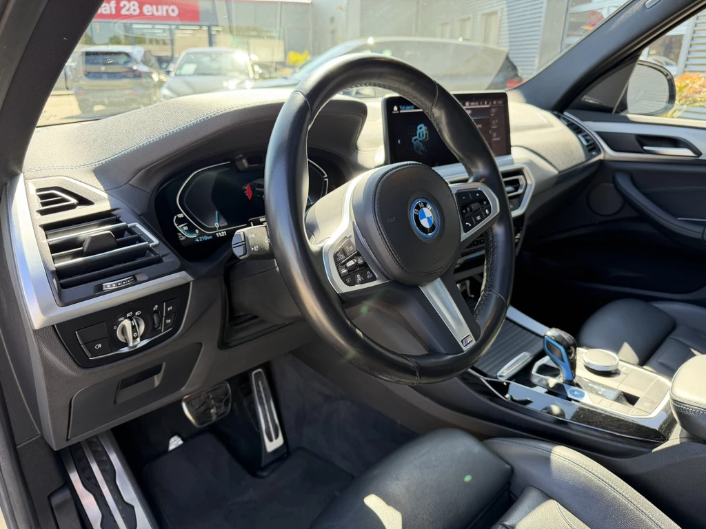 BMW iX3 – foto 10
