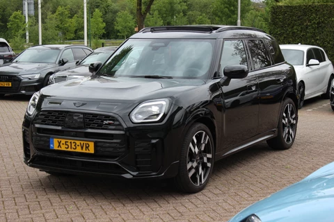 MINI Countryman Mini 1.5 C John Cooper Works XL / Trekhaak / Panoramadak / 360Camera / Head-up / Harman Kardon / 20'' / Leder / Sfeerverlichting / LED / CarPlay / Dodehoek / DAB / ACC
