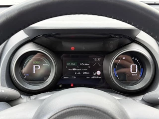 Toyota Yaris – thumbnail 18