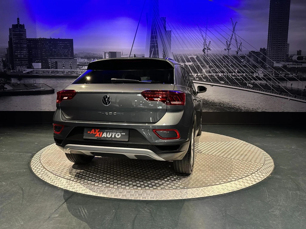 Volkswagen T-Roc – foto 8