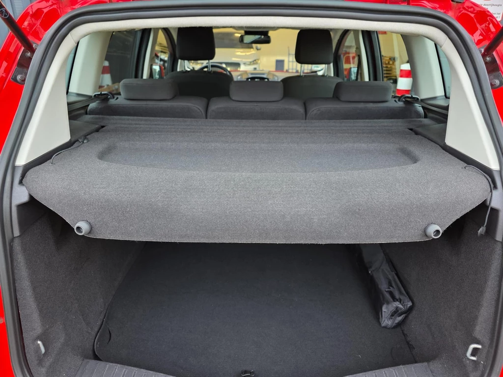 Ford C-MAX – foto 13