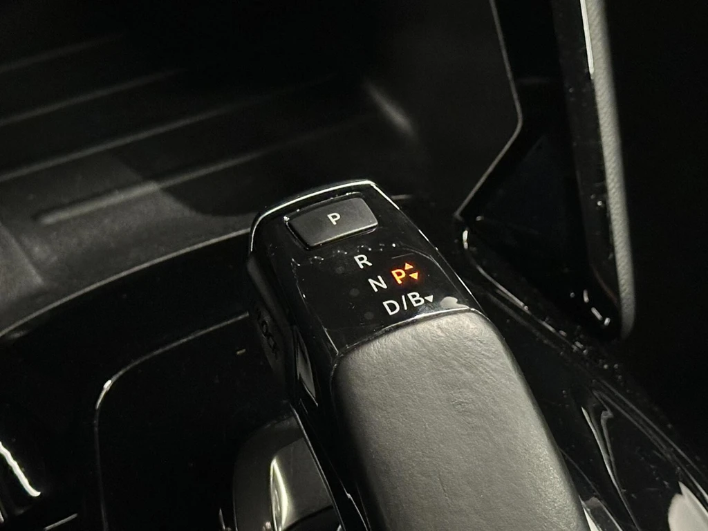 Peugeot e-208 – foto 38