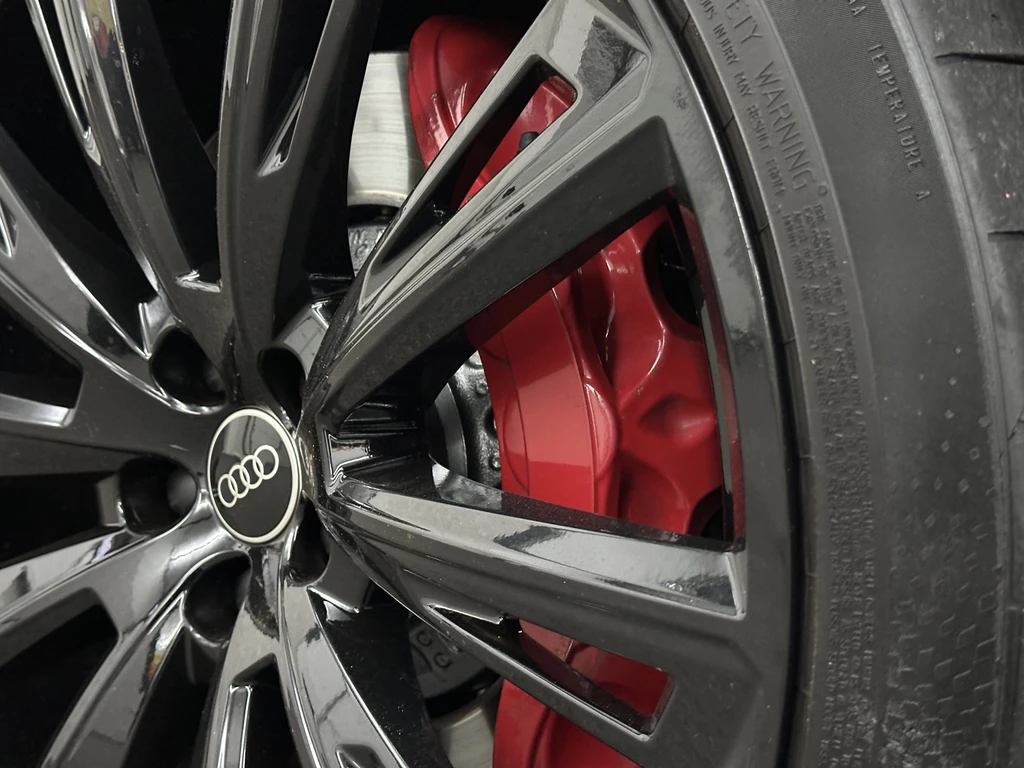 Audi Q8 – foto 32