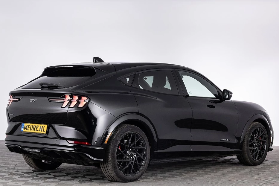 Ford Mustang Mach-E – foto 5