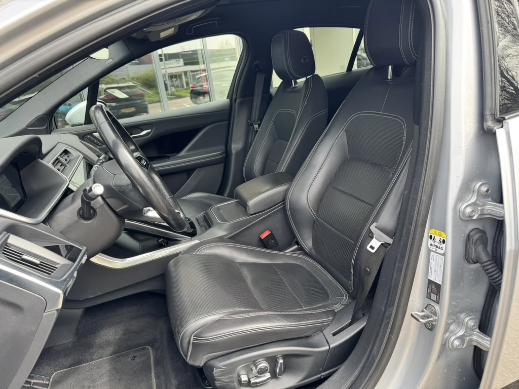 Jaguar I-PACE – foto 10
