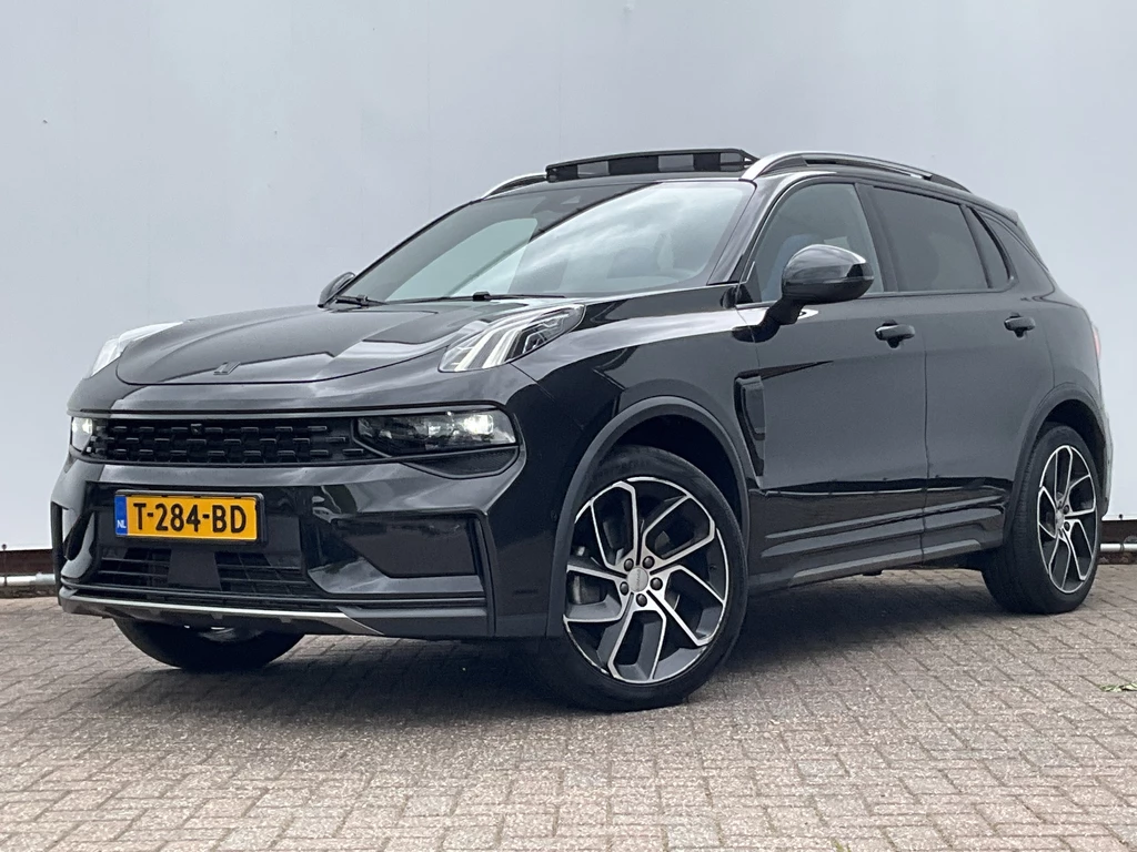 Lynk & Co 01 – foto 1