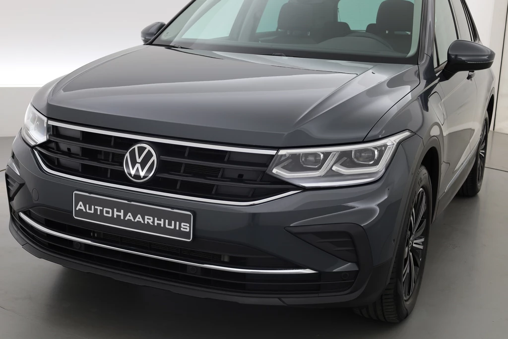 Volkswagen Tiguan – foto 2