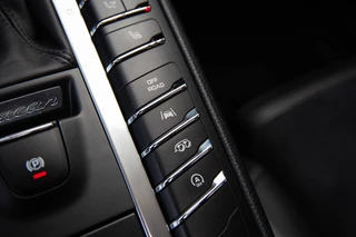 Porsche Macan – thumbnail 36