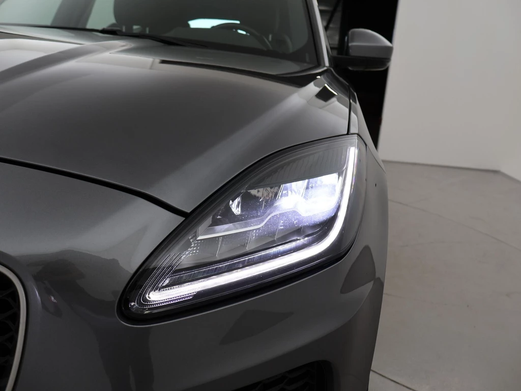 Jaguar E-PACE – foto 23