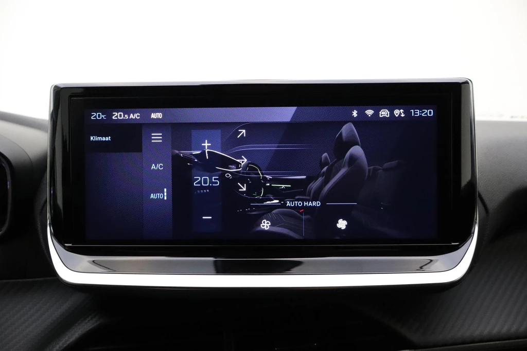 Peugeot 208 – foto 24