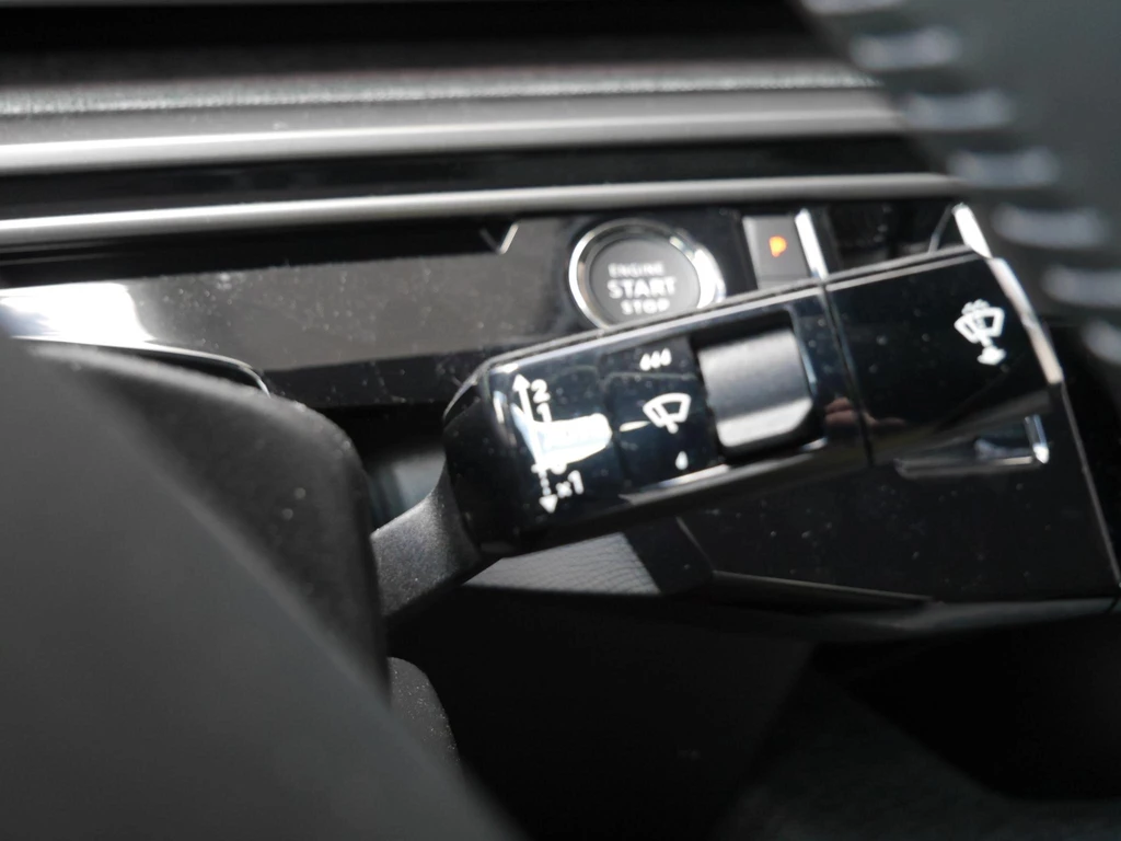 Peugeot e-3008 – foto 19