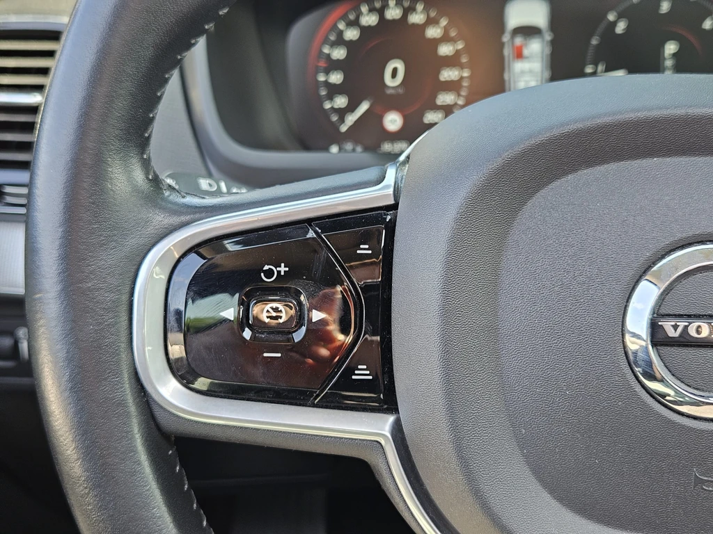 Volvo XC90 – foto 18