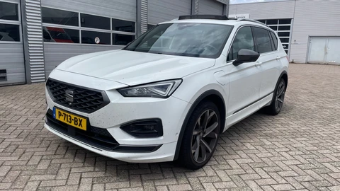 SEAT Tarraco 1.4 TSI e-Hybrid PHEV FR NIEUWSTAAT BTW-auto I FR I Leer I Pano I Trekhaak 1800KG I Camera I 20" I Winterpakket I Led I 245 PK I Virtual I