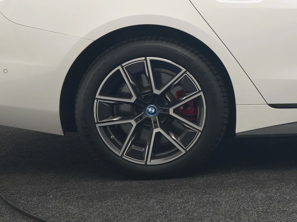 BMW i4 – foto 43
