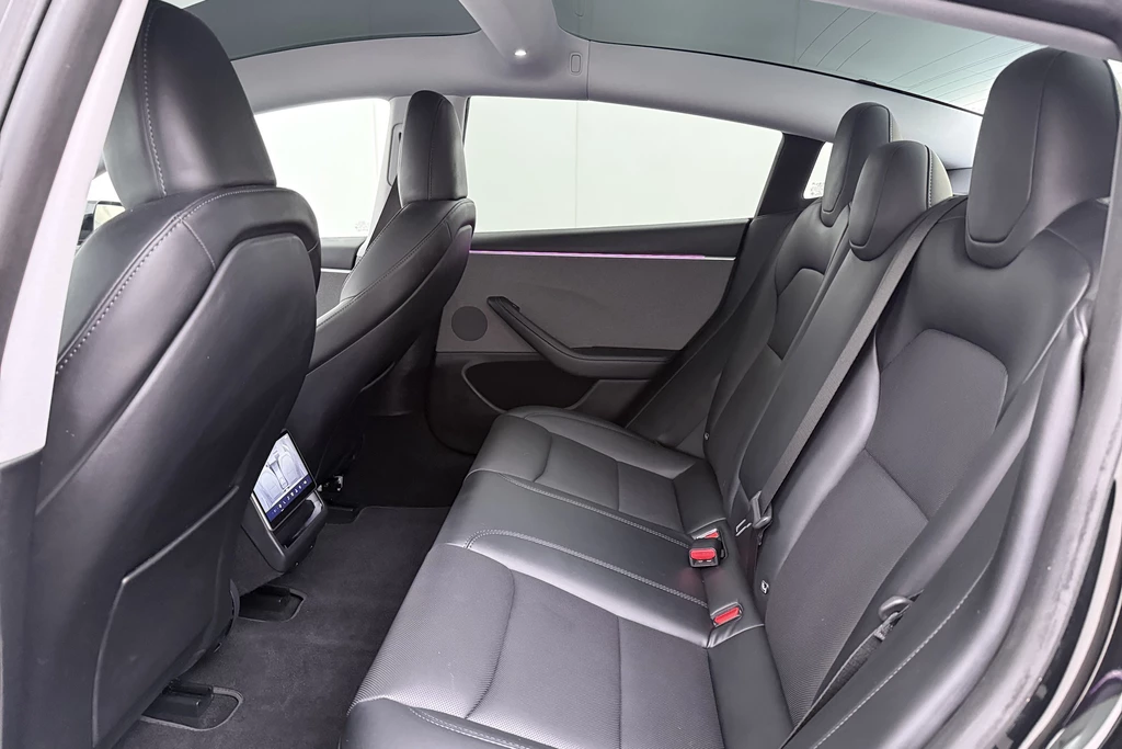 Tesla Model 3 – foto 12