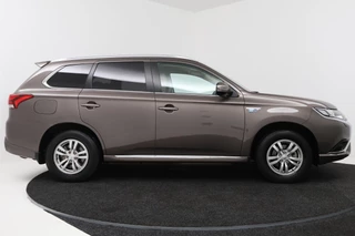 Mitsubishi Outlander – thumbnail 6