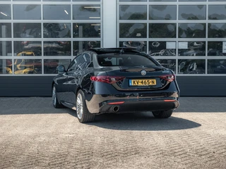 Alfa Romeo Giulia – thumbnail 4