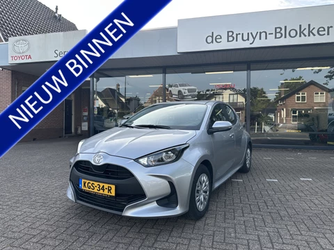 Toyota Yaris 1.5 Hybrid 115 Business