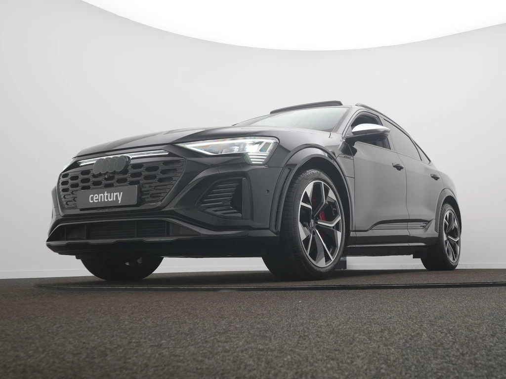 Audi Q8 Sportback e-tron – foto 2