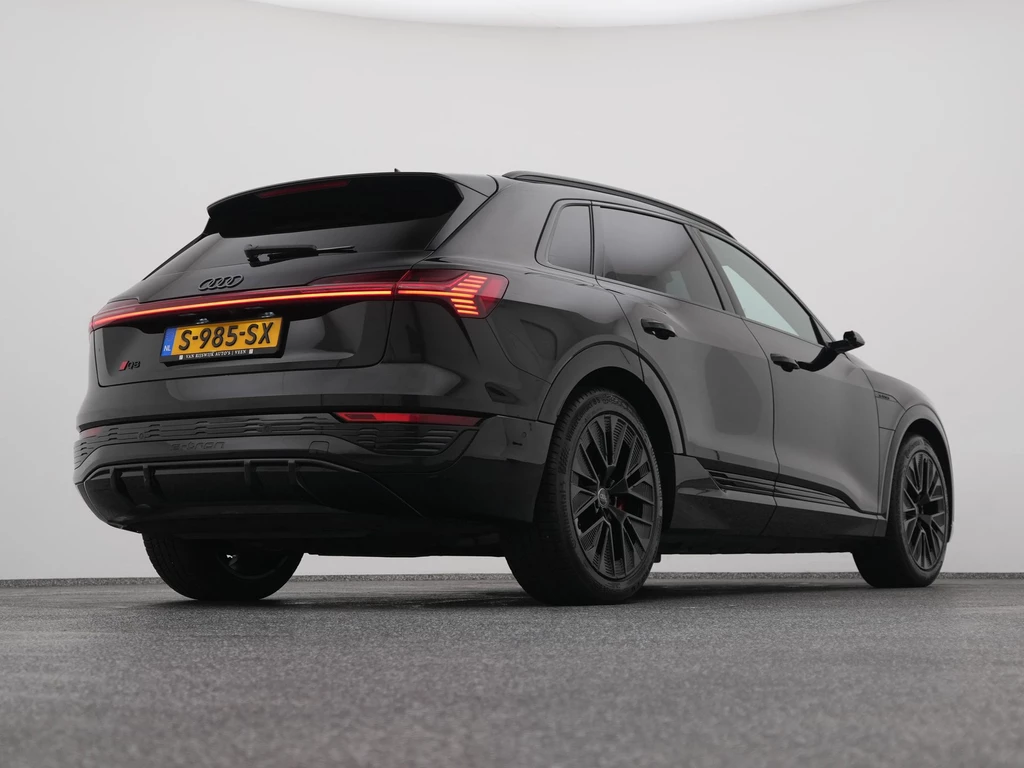 Audi Q8 e-tron – foto 11
