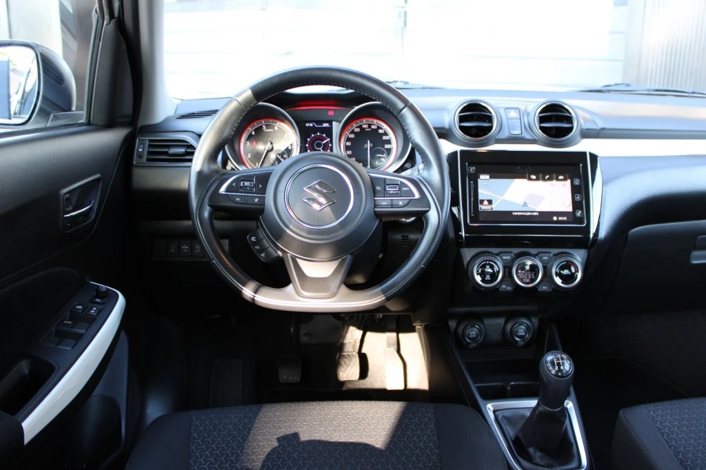 Suzuki Swift – foto 11