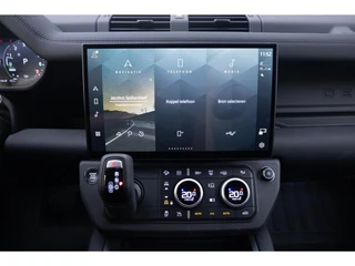 Land Rover Defender – thumbnail 17