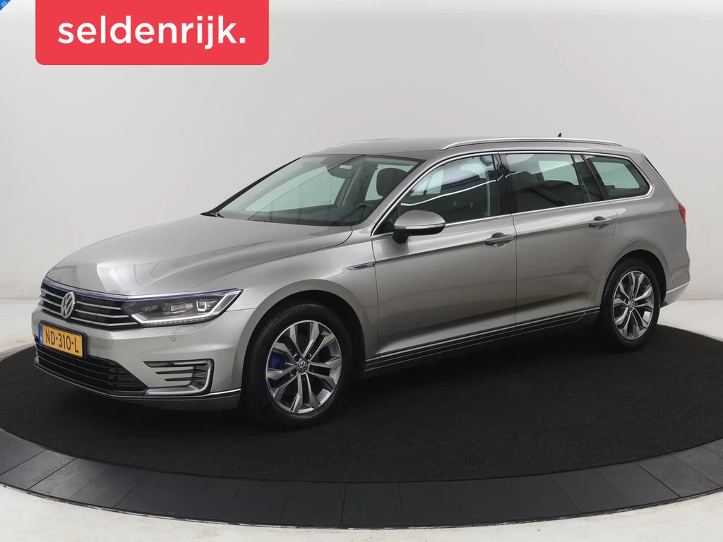 Volkswagen Passat – foto 1