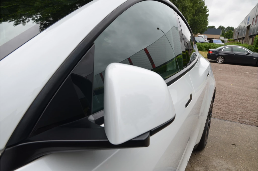 Tesla Model Y – foto 30