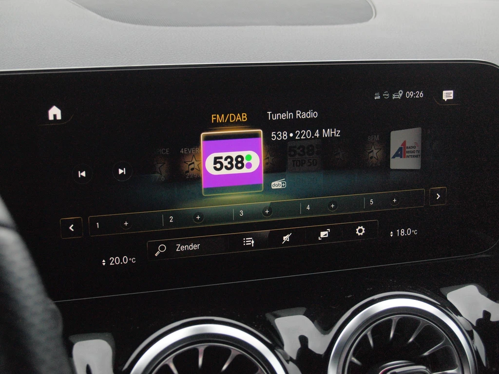 Mercedes-Benz EQA – foto 20