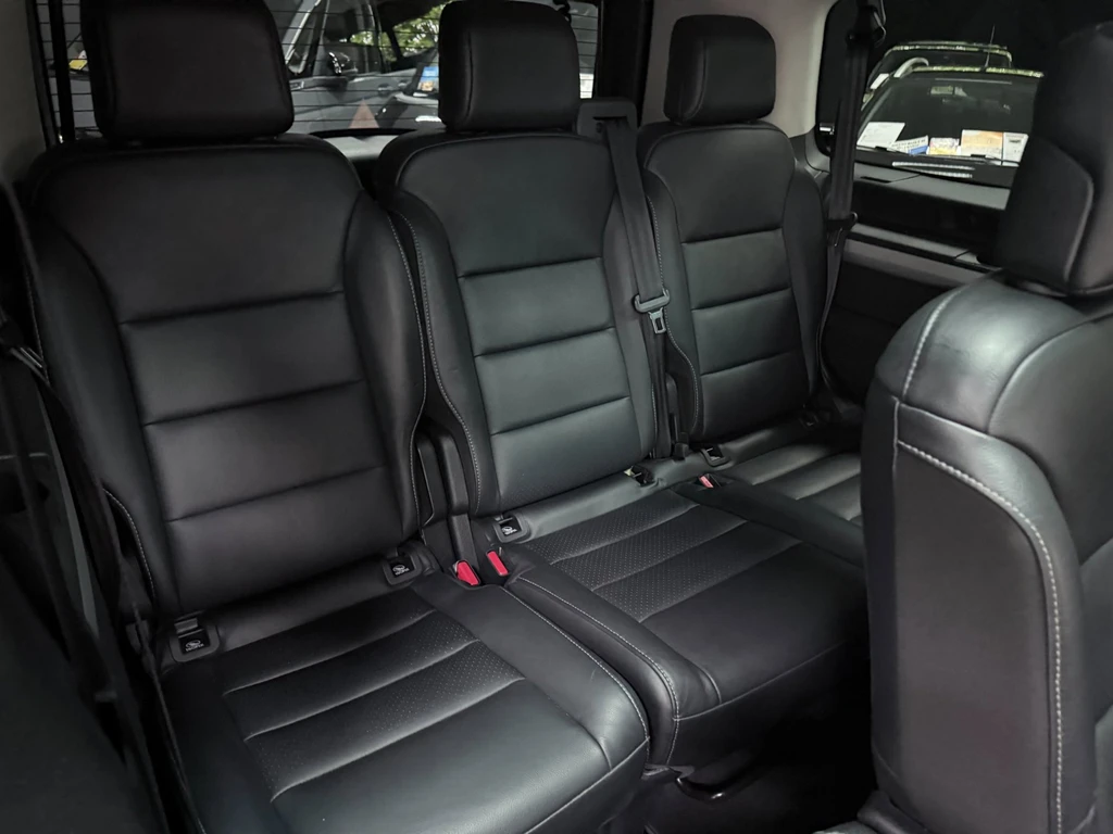 Peugeot e-Traveller – foto 20