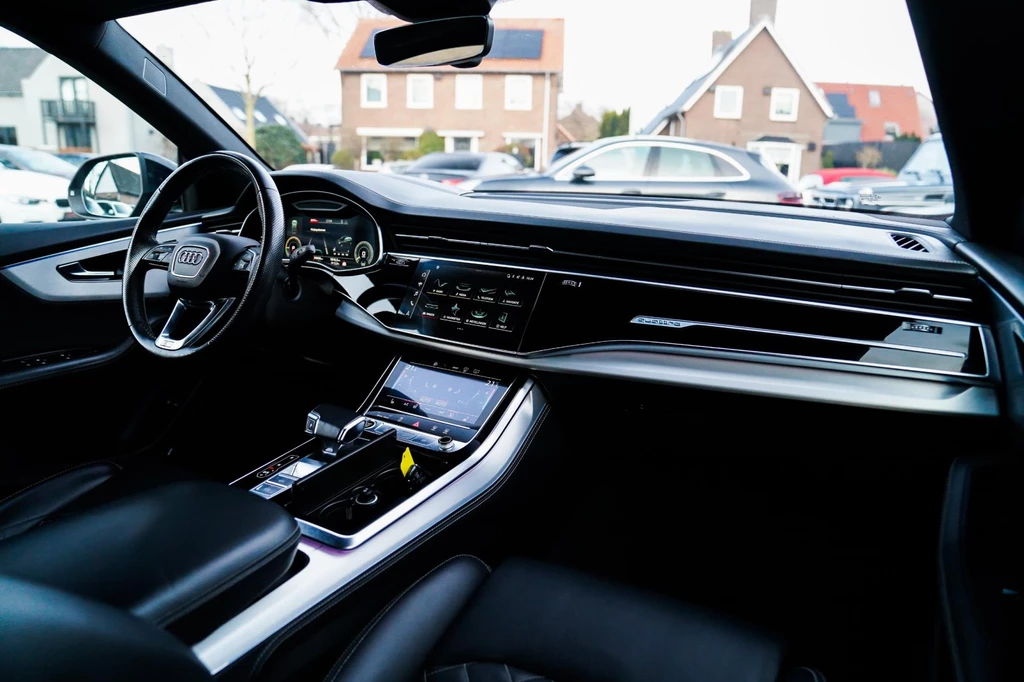 Audi Q8 – foto 23