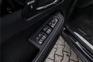 Porsche Macan – thumbnail 23